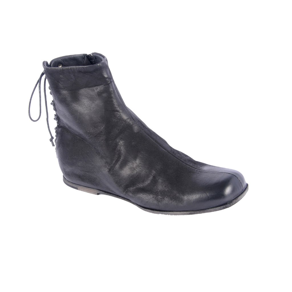 Black Ankle Boots In Vintage Leather By Ink